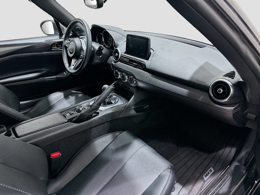 Used 2021 MAZDA MX-5 Miata Grand Touring RWD image 26