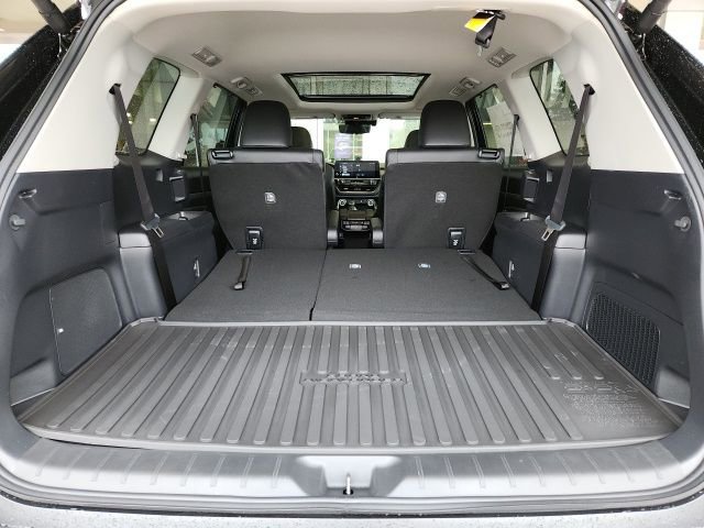 New 2026 Toyota Grand Highlander Platinum AWD/4WD image 22