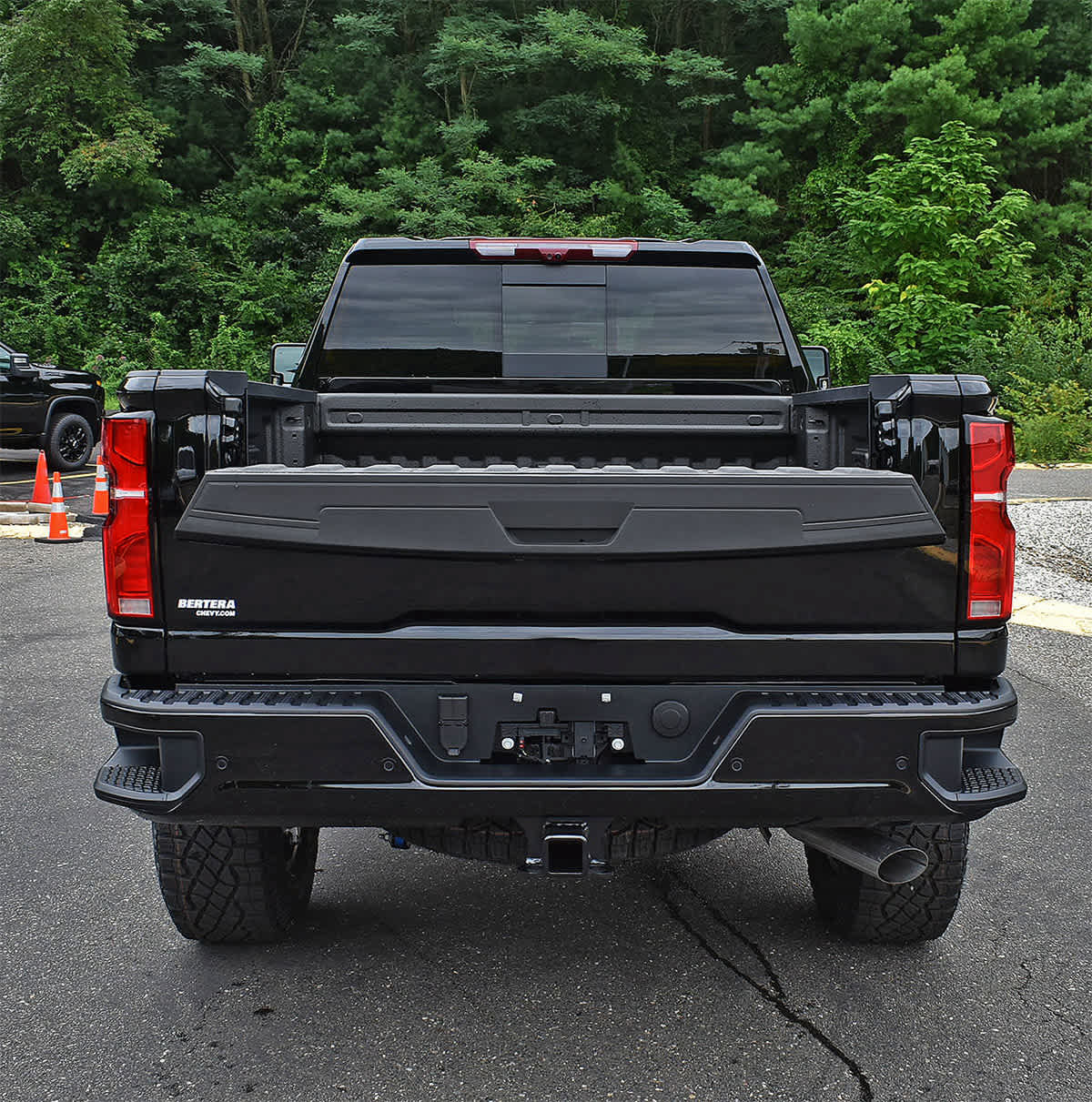 New 2026 Chevrolet Silverado 2500 ZR2 w/ LPO, Dark Essentials Package AWD/4WD image 8