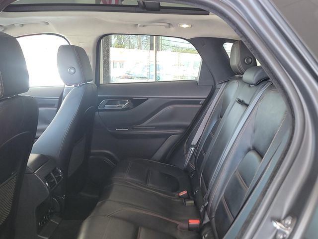 Used 2019 Jaguar F-PACE Prestige image 12