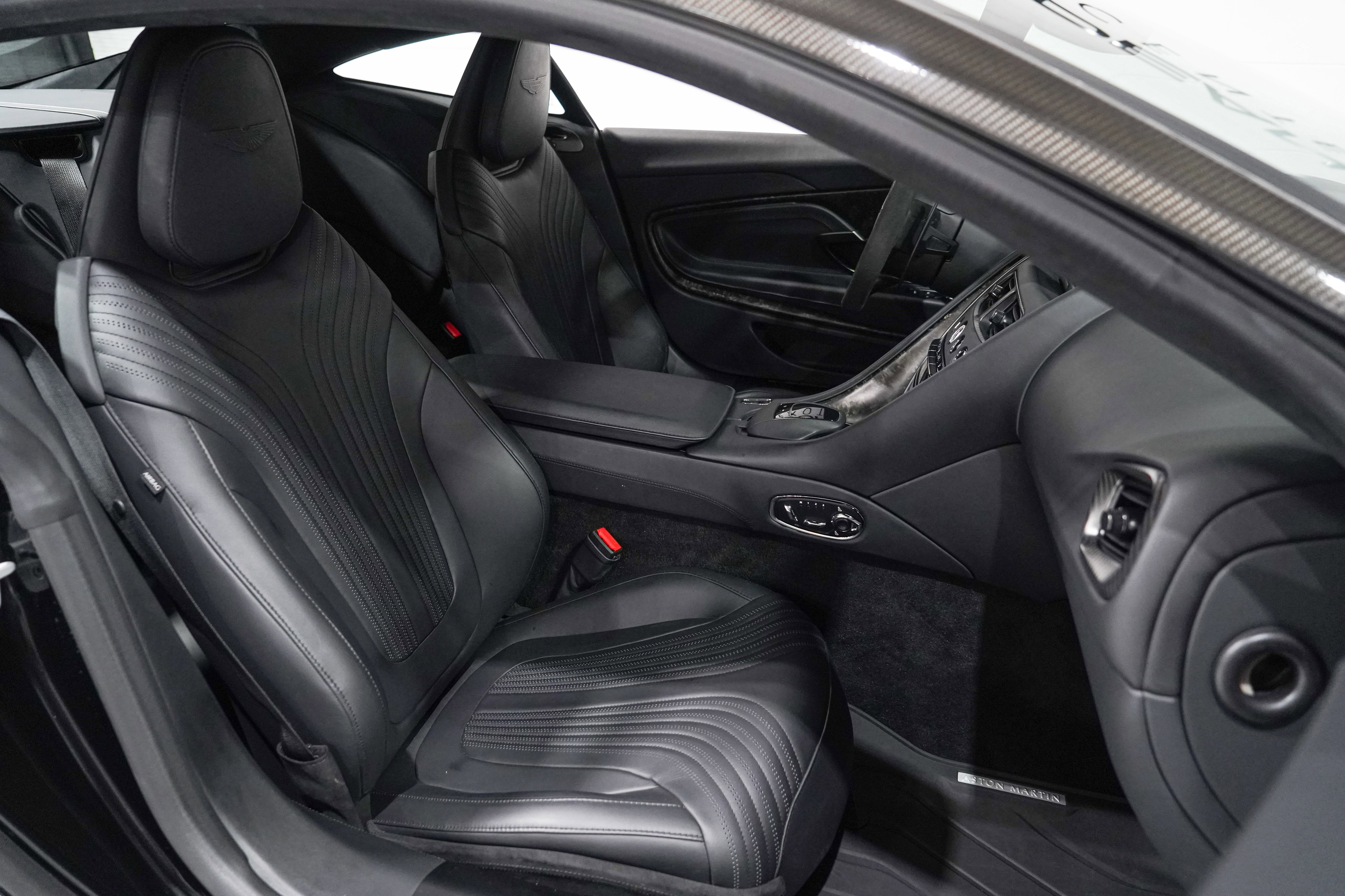 Used 2023 Aston Martin DB11 V12 RWD image 16