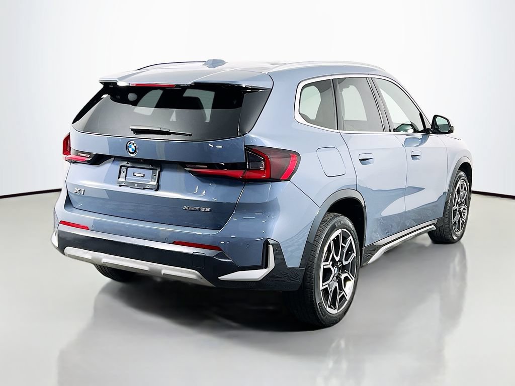 Used 2023 BMW X1 xDrive28i w/ Premium Package AWD/4WD image 5