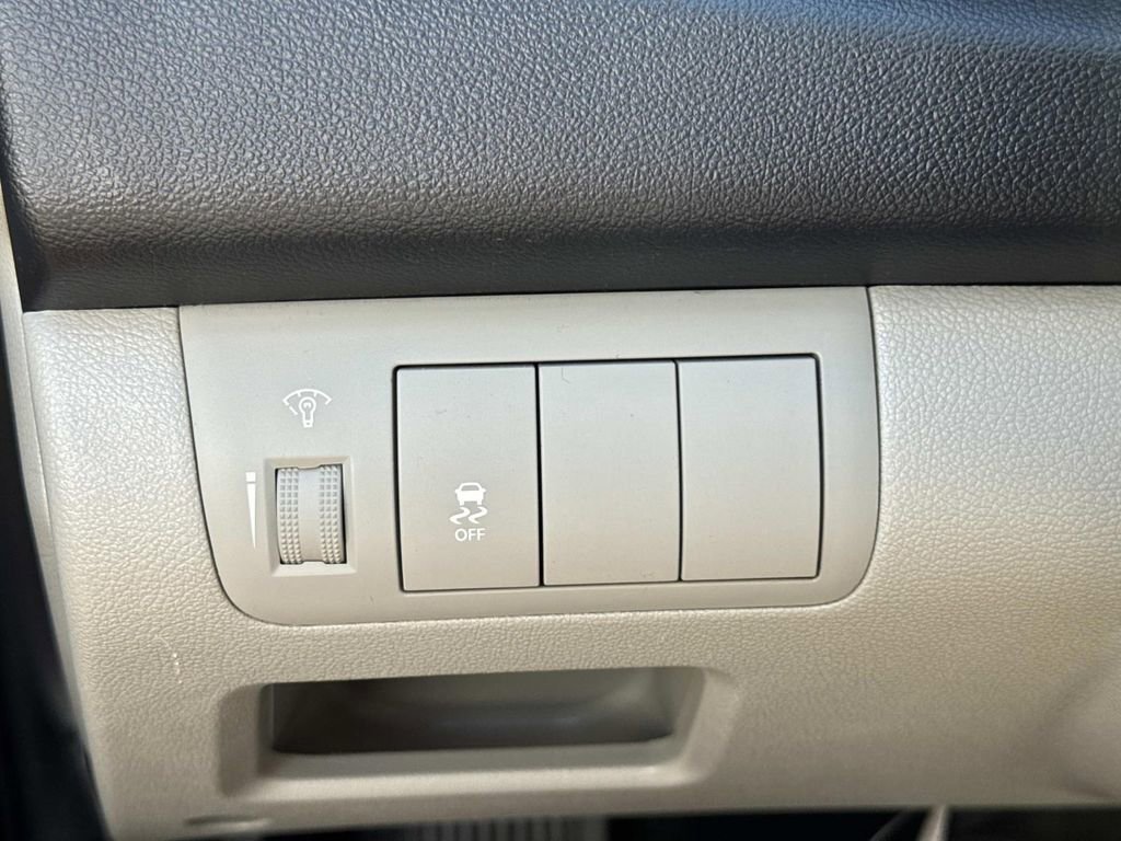 Used 2013 Kia Forte EX image 31