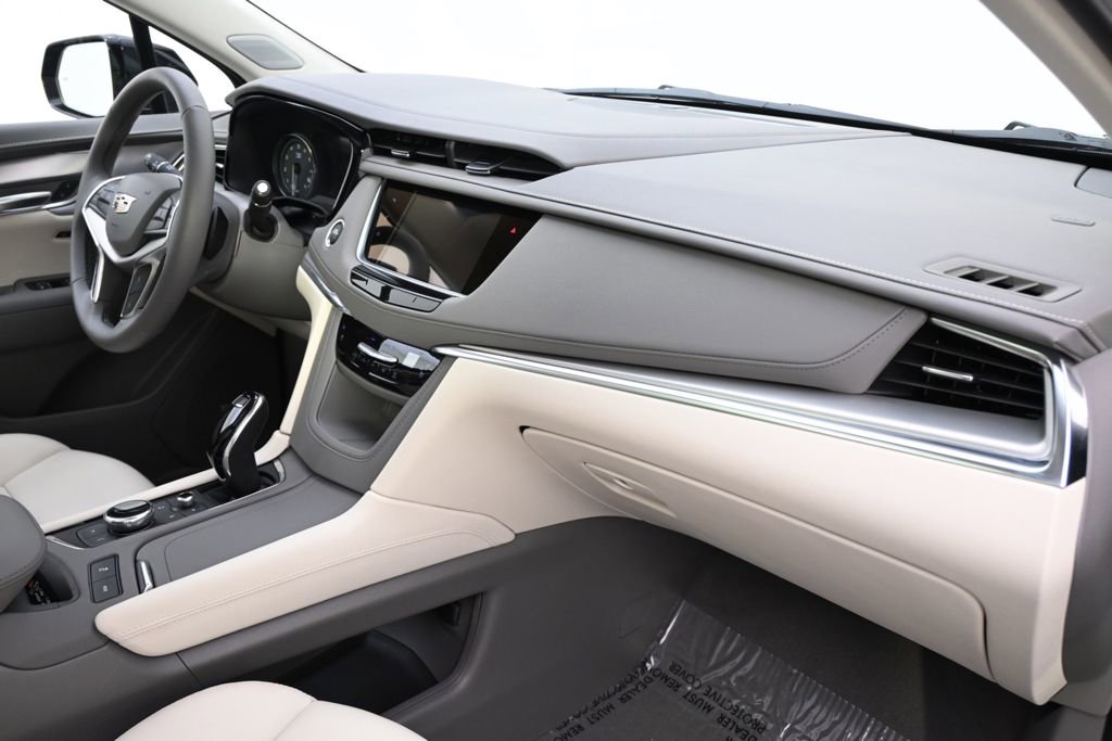New 2025 Cadillac XT5 Premium Luxury w/ Technology Package image 15