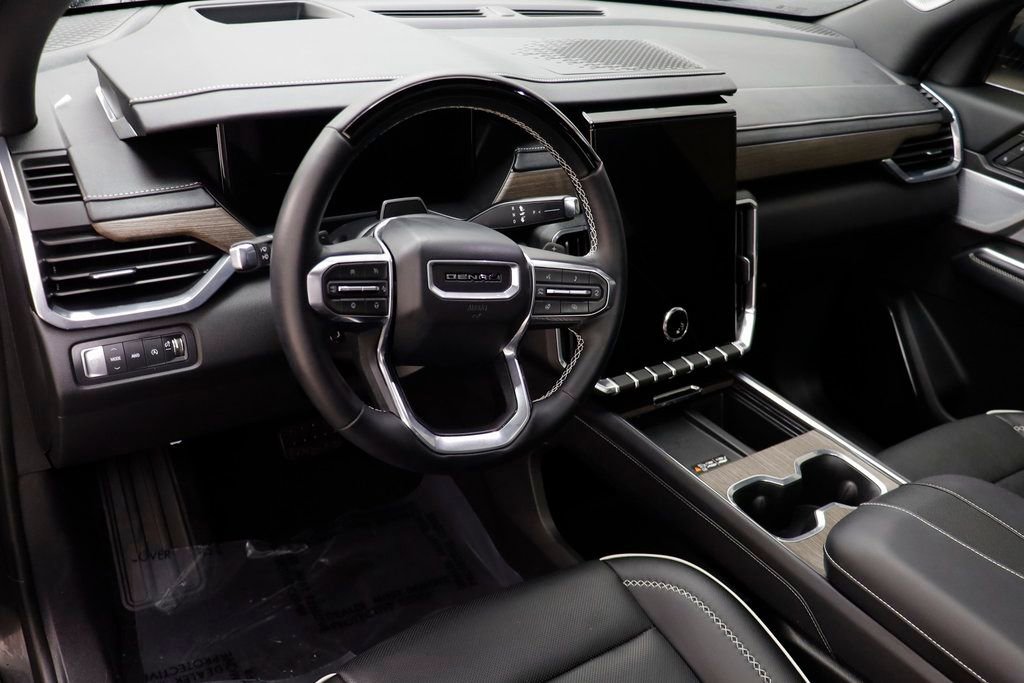 Used 2025 GMC Acadia Denali w/ Super Cruise Package image 6