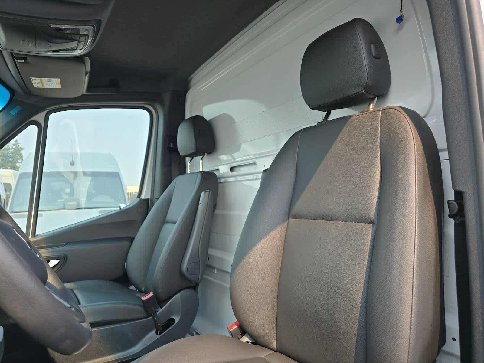 Used 2024 Mercedes-Benz Sprinter 3500 image 12