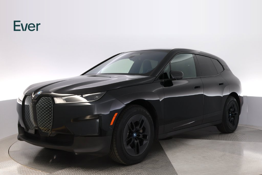 Used 2024 BMW iX xDrive50 AWD/4WD image 2