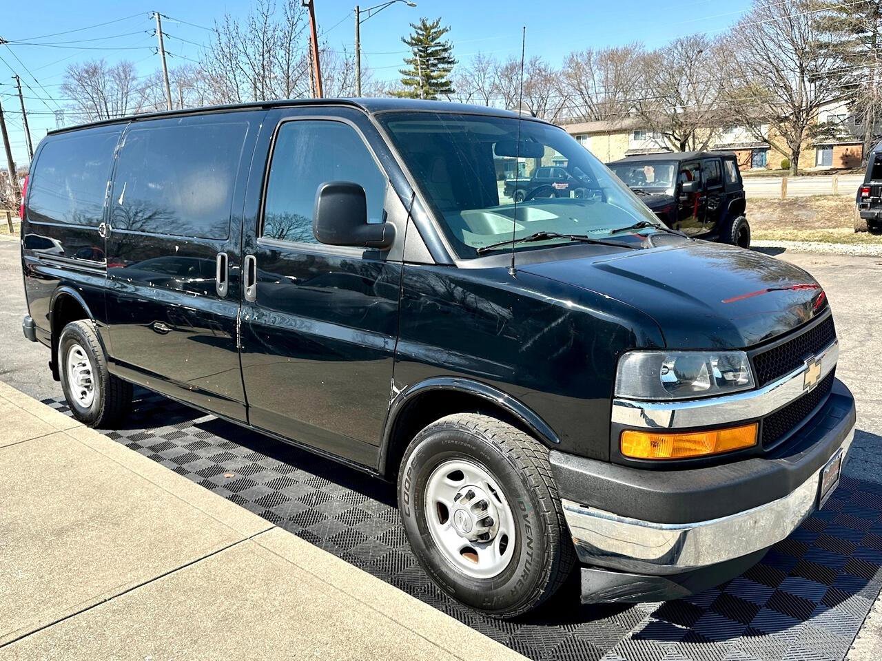 Used 2018 Chevrolet Express 2500 w/ Driver Convenience Package image 2