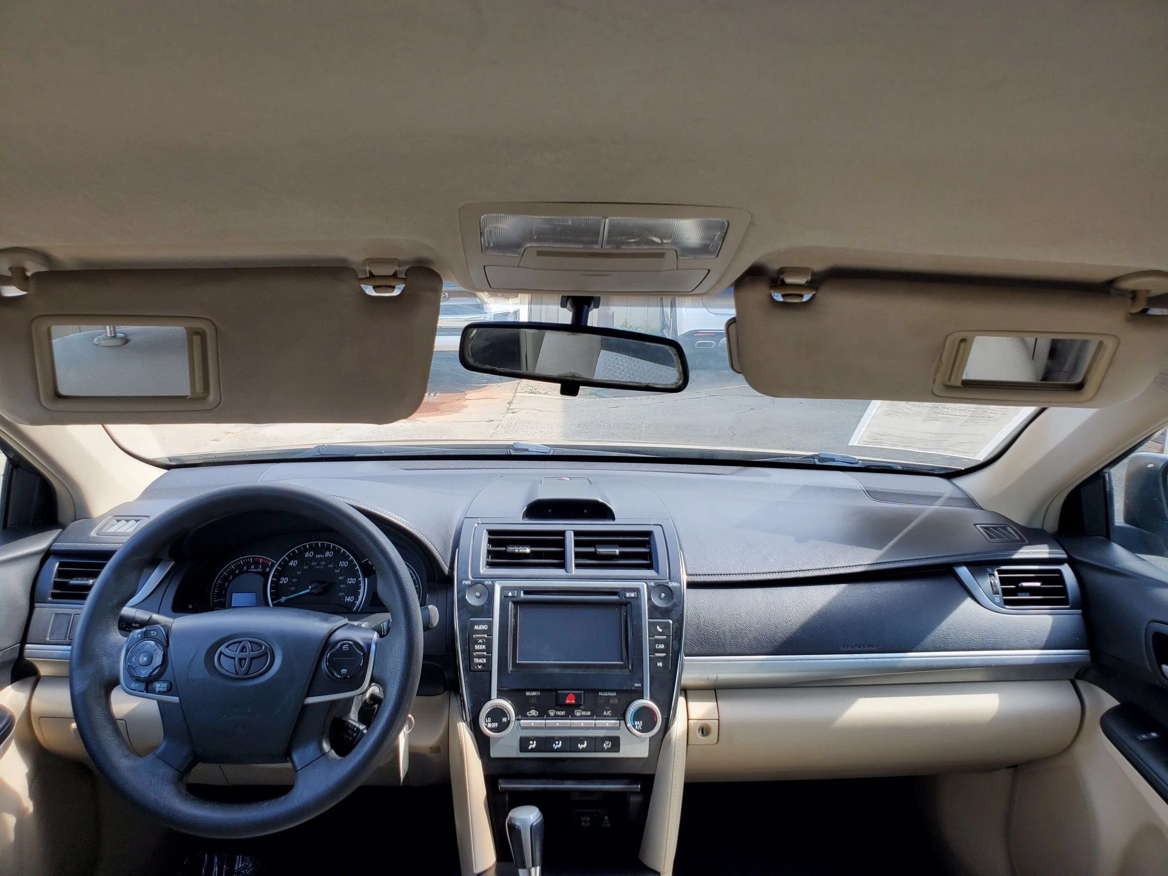 Used 2012 Toyota Camry LE FWD image 31
