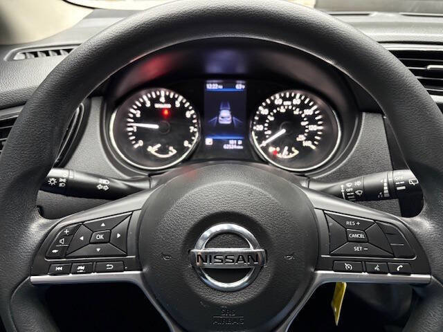 Used 2019 Nissan Rogue Sport S w/ Appearance Package image 16