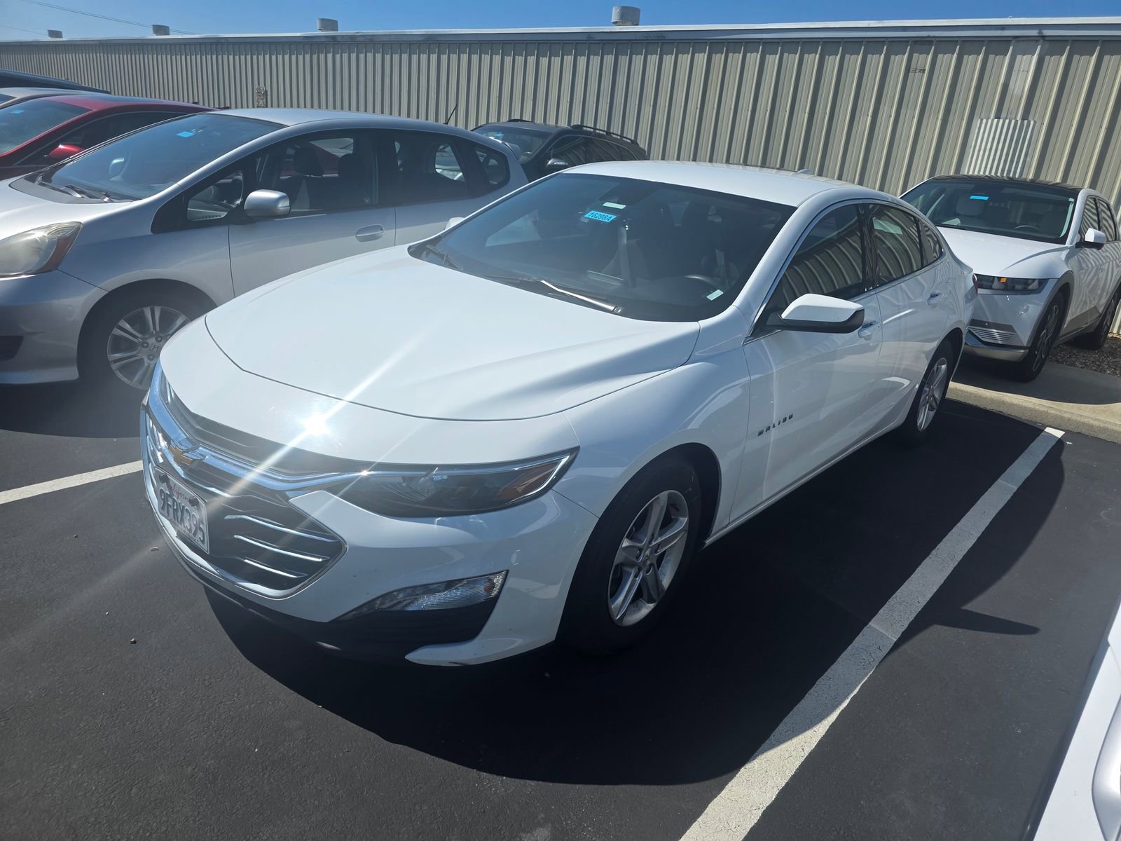 Used 2023 Chevrolet Malibu LT FWD image 1