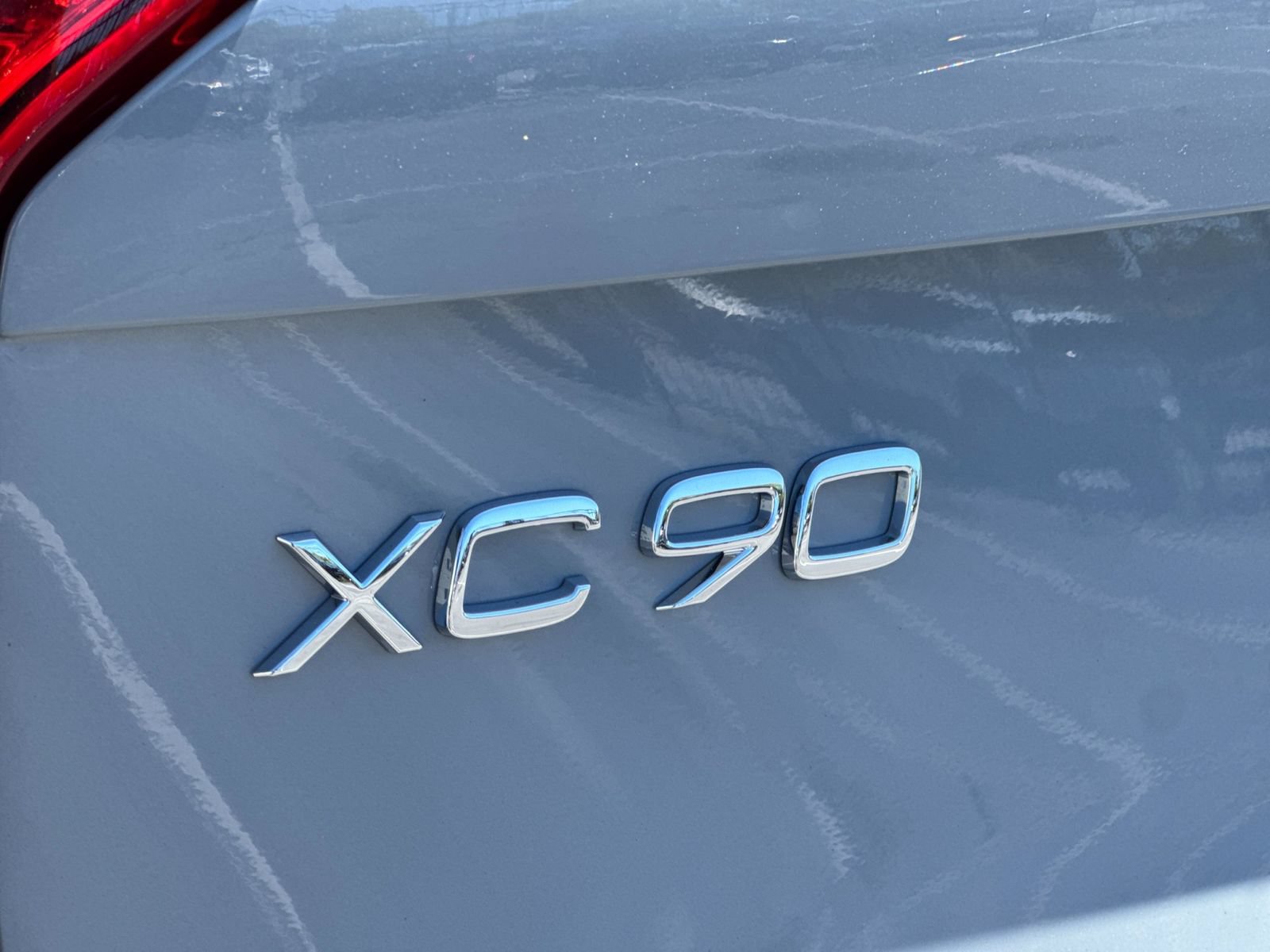 Certified 2024 Volvo XC90 T8 Plus AWD/4WD image 33