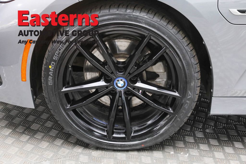 Used 2023 BMW 330e w/ M Sport Package RWD image 34