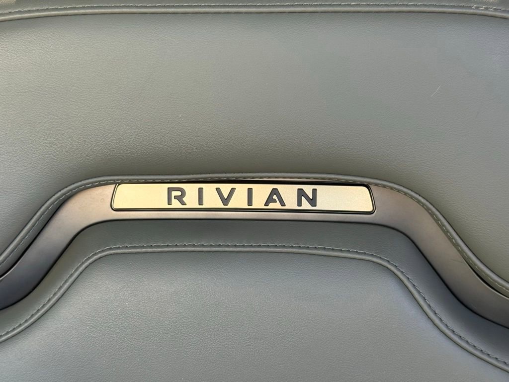 Used 2022 Rivian R1S Launch Edition image 18