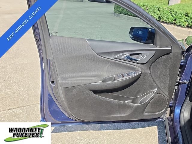 Used 2022 Chevrolet Malibu LT FWD image 17