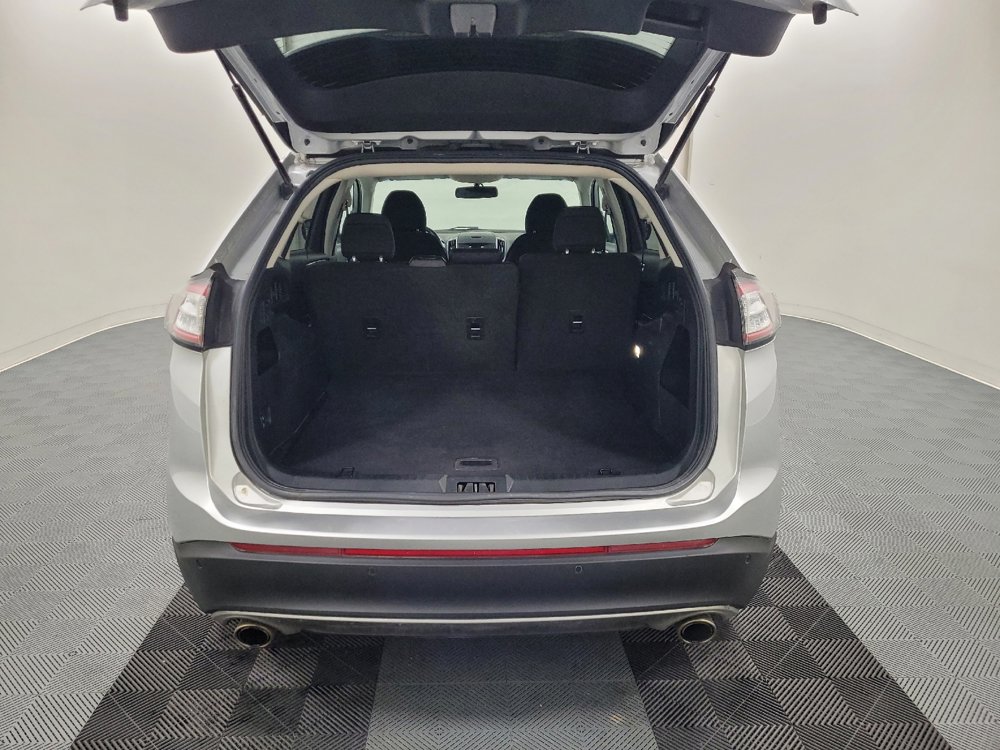 Used 2018 Ford Edge SEL image 29