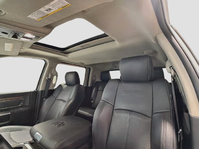 Used 2018 RAM 3500 Laramie AWD/4WD image 18