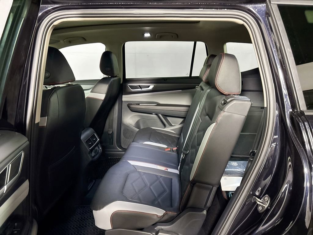 New 2026 Volkswagen Atlas Peak Edition image 20