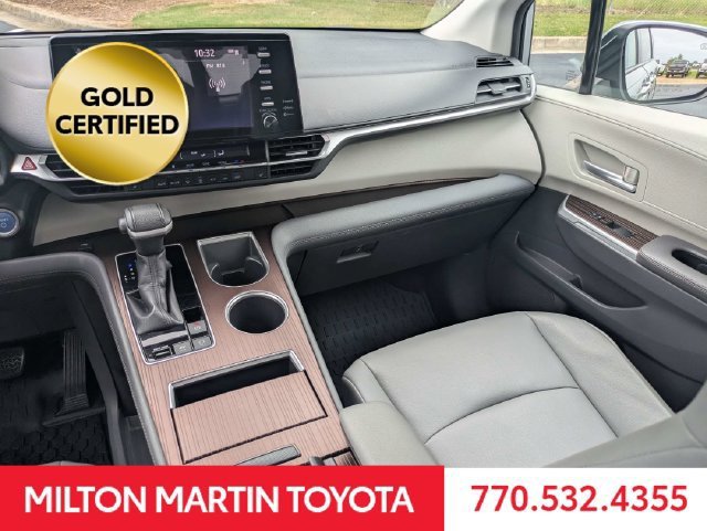 Certified 2021 Toyota Sienna XLE FWD image 20