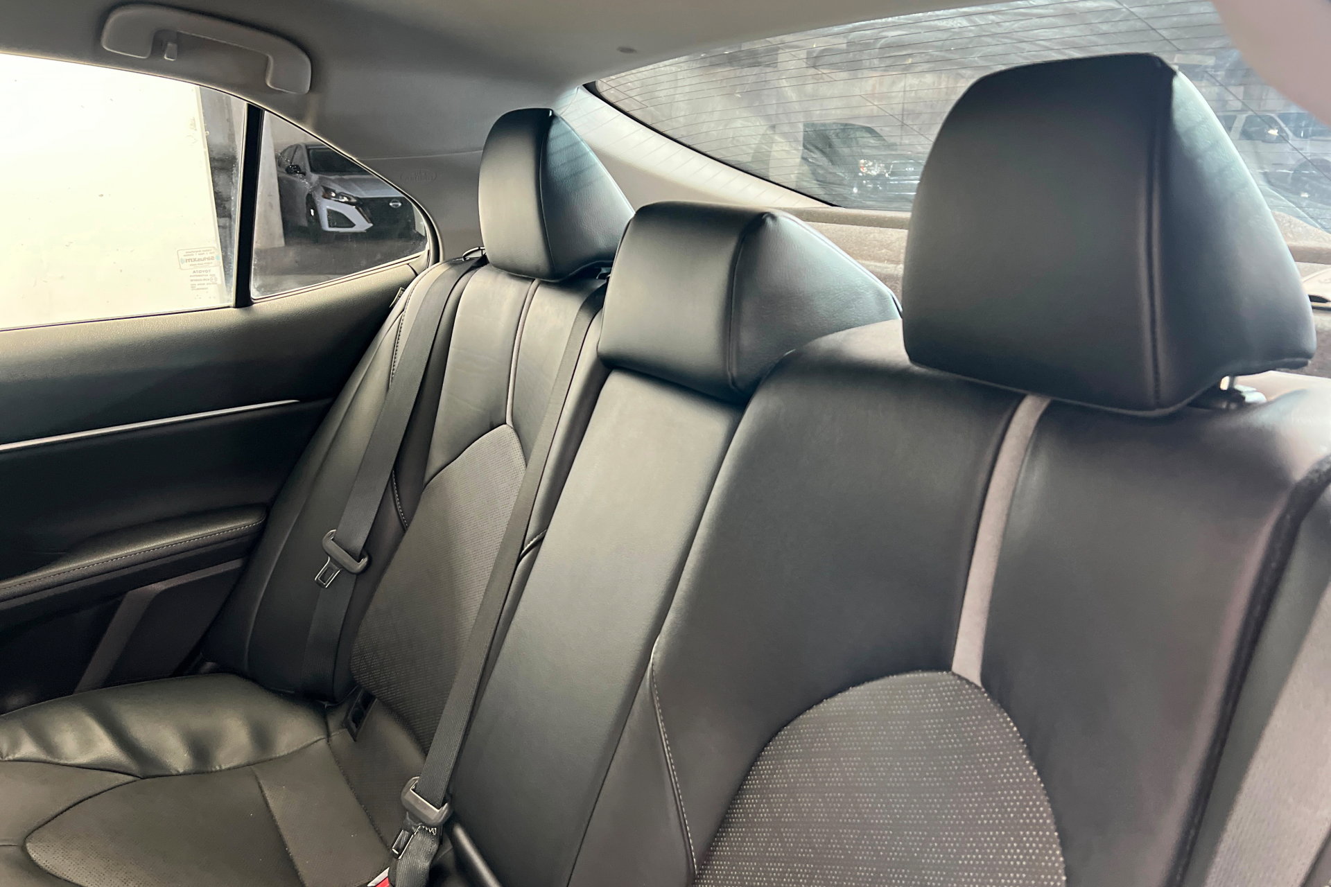 Used 2021 Toyota Camry XSE w/ Carpet Mat Package (TMS) FWD image 20