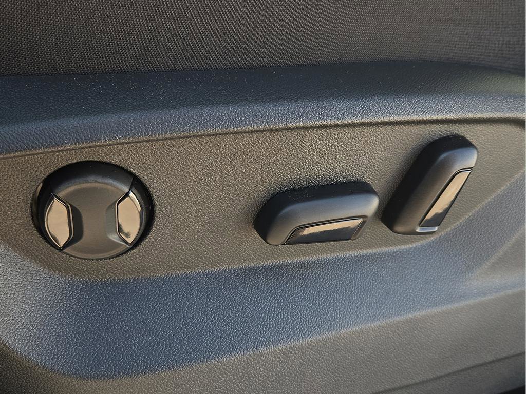 New 2026 Volkswagen Atlas SE image 18