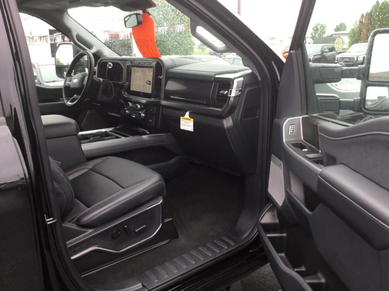 Used 2024 Ford F250 Lariat w/ Lariat Ultimate Package image 26