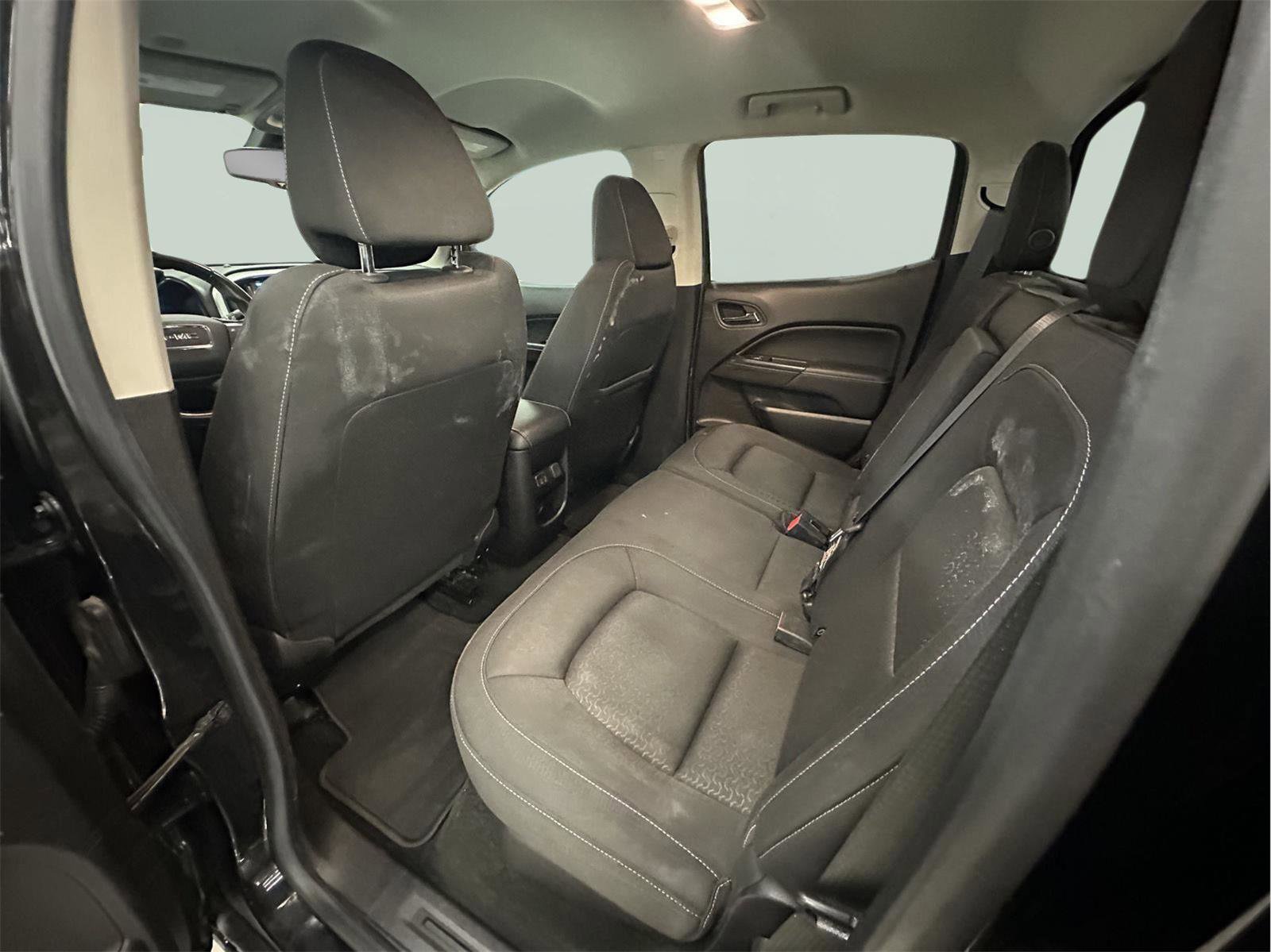 Certified 2018 GMC Canyon SLE w/ SLE Convenience Package image 22