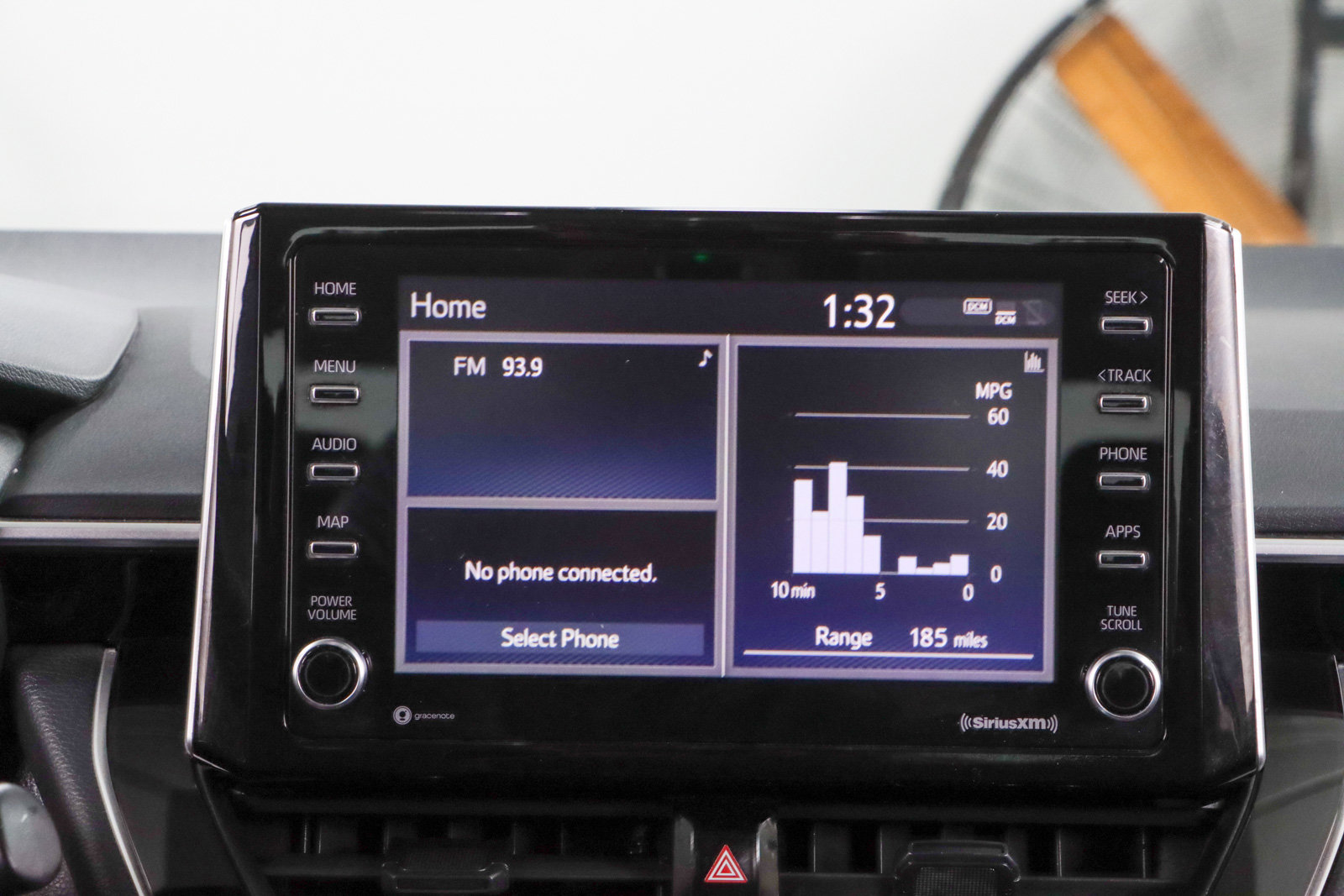 Used 2021 Toyota Corolla LE FWD image 19