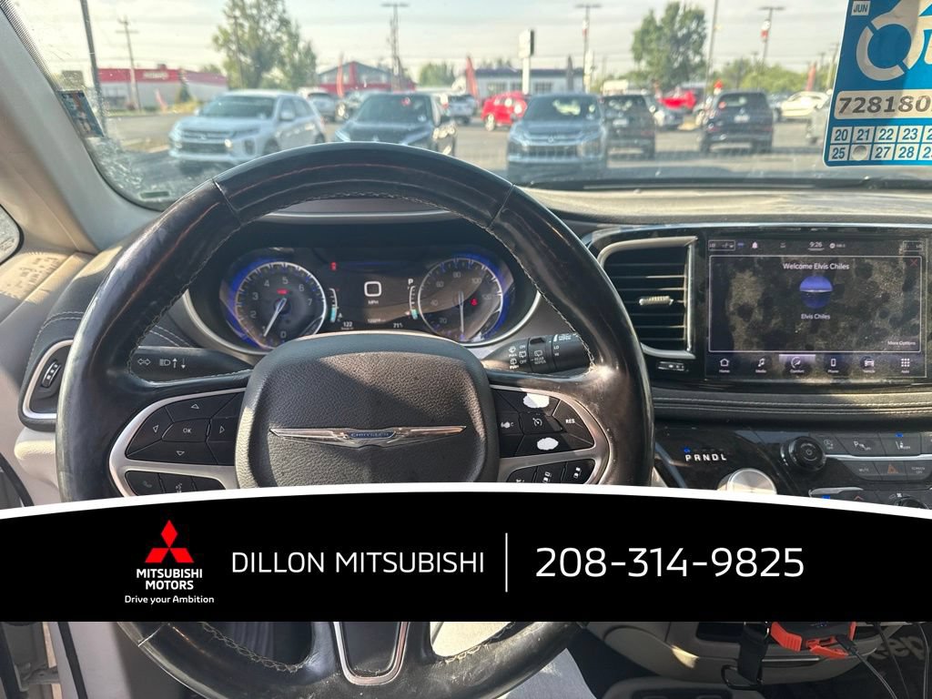Used 2021 Chrysler Pacifica Touring-L FWD image 9