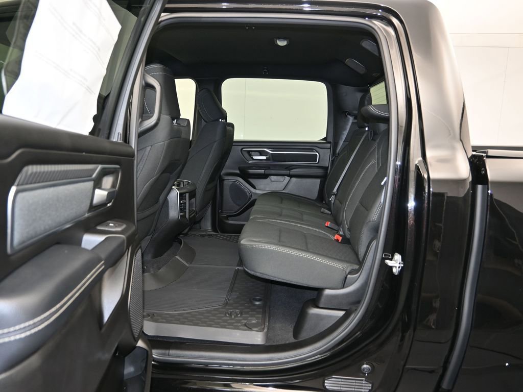 New 2026 RAM 1500 4x4 Crew Cab image 22