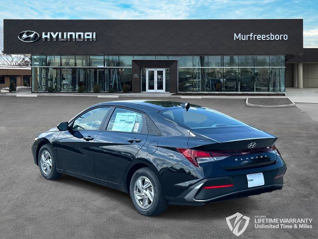 New 2026 Hyundai Elantra SE FWD image 7