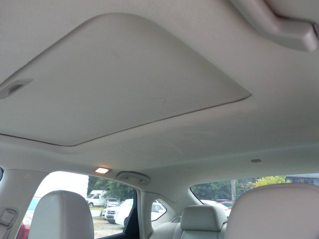 Used 2011 INFINITI M37 w/ Deluxe Touring Pkg RWD image 29