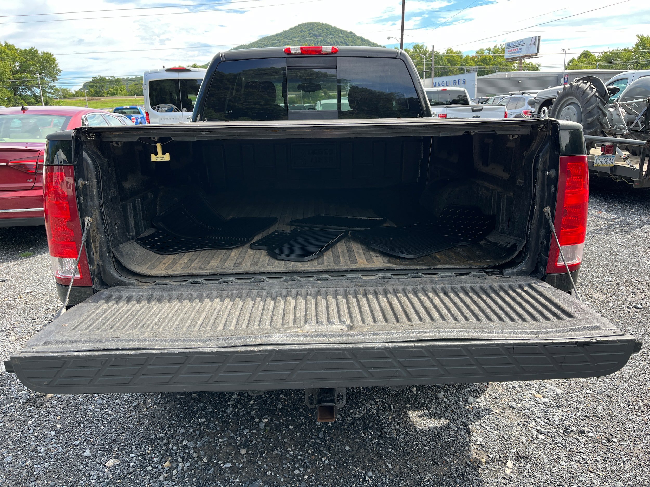 Used 2013 GMC Sierra 1500 SLE w/ Power Tech Package AWD/4WD image 11