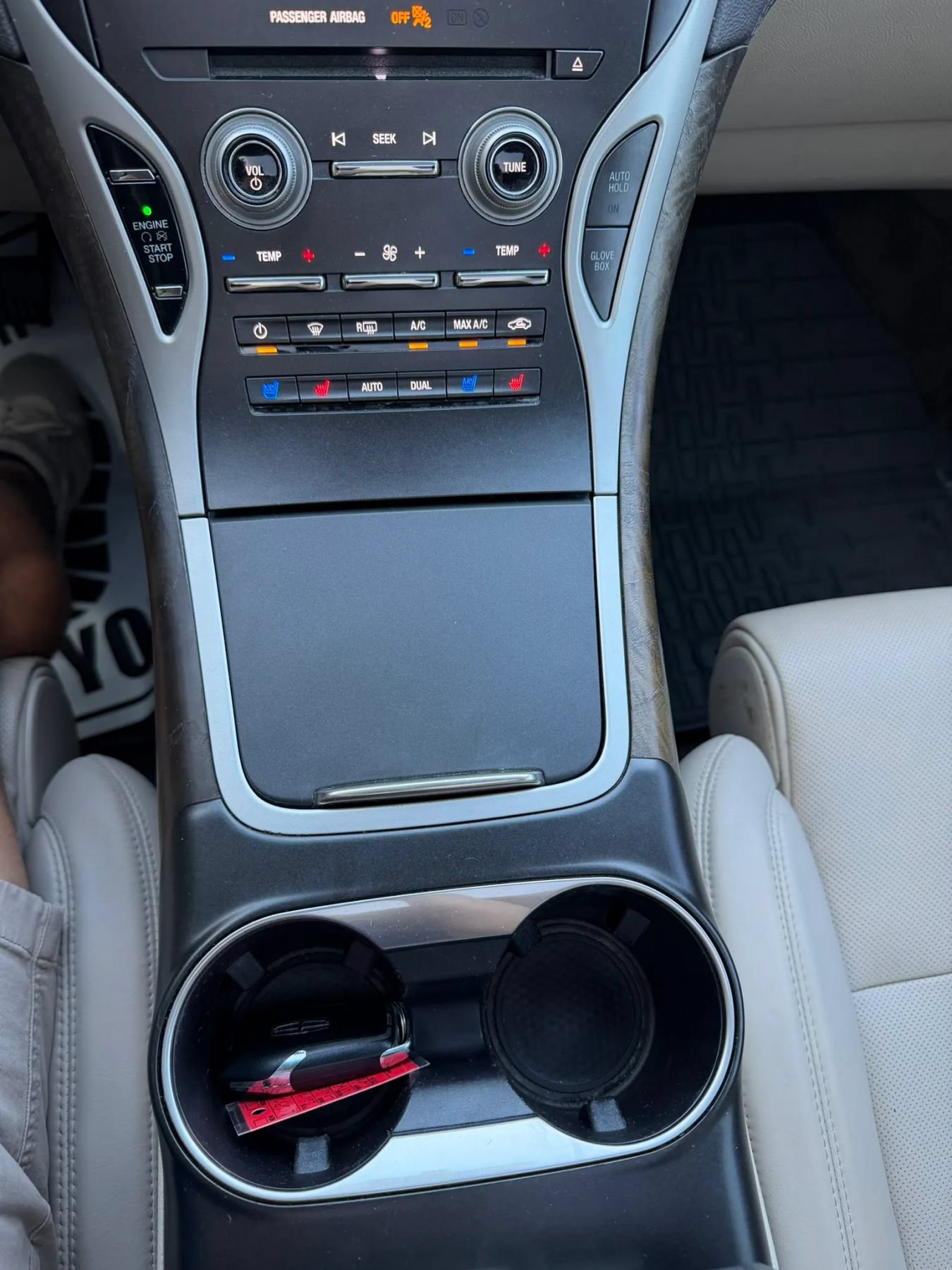 Used 2017 Lincoln MKX Reserve FWD image 17