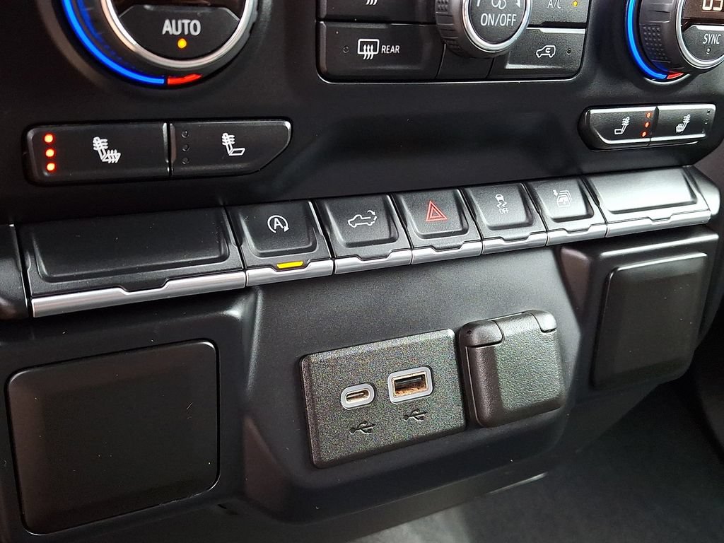 Used 2019 Chevrolet Silverado 1500 LT w/ All-Star Edition AWD/4WD image 25