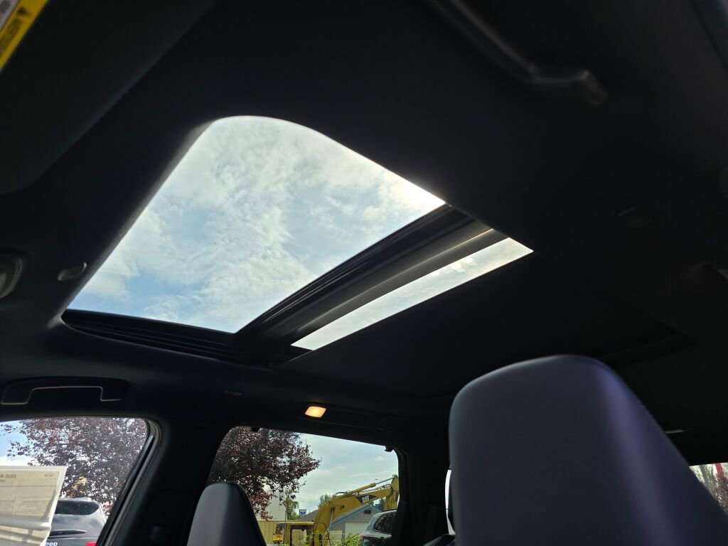 New 2026 INFINITI QX60 Sport w/ Dark Cargo Package image 23