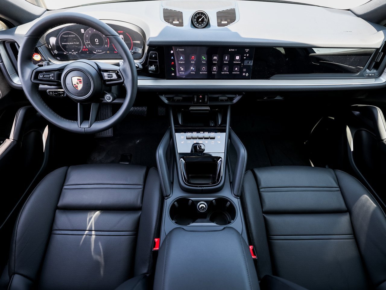 Certified 2025 Porsche Cayenne Coupe image 26