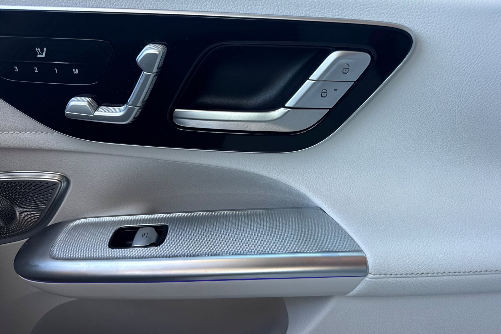 Certified 2023 Mercedes-Benz EQE 350+ 4MATIC SUV image 21