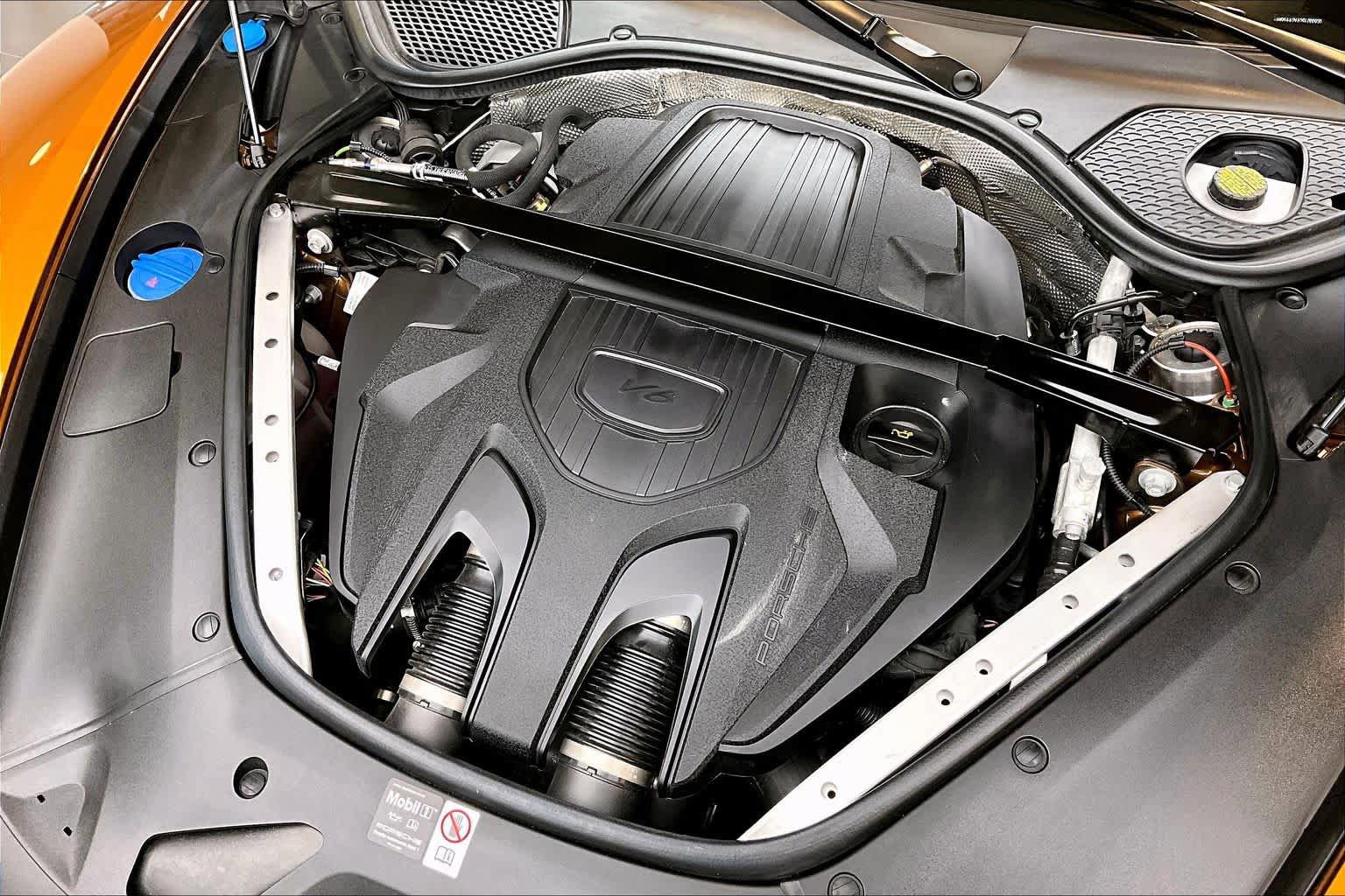 Used 2025 Porsche Panamera 4 image 30
