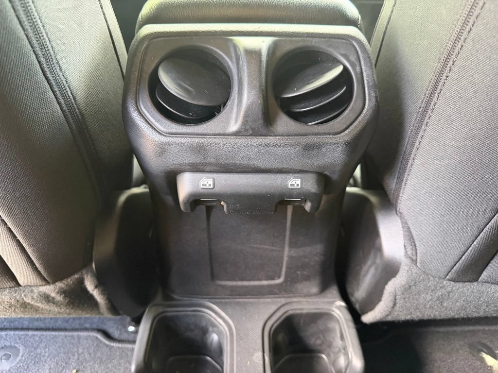 Used 2021 Jeep Wrangler Unlimited Sport AWD/4WD image 12