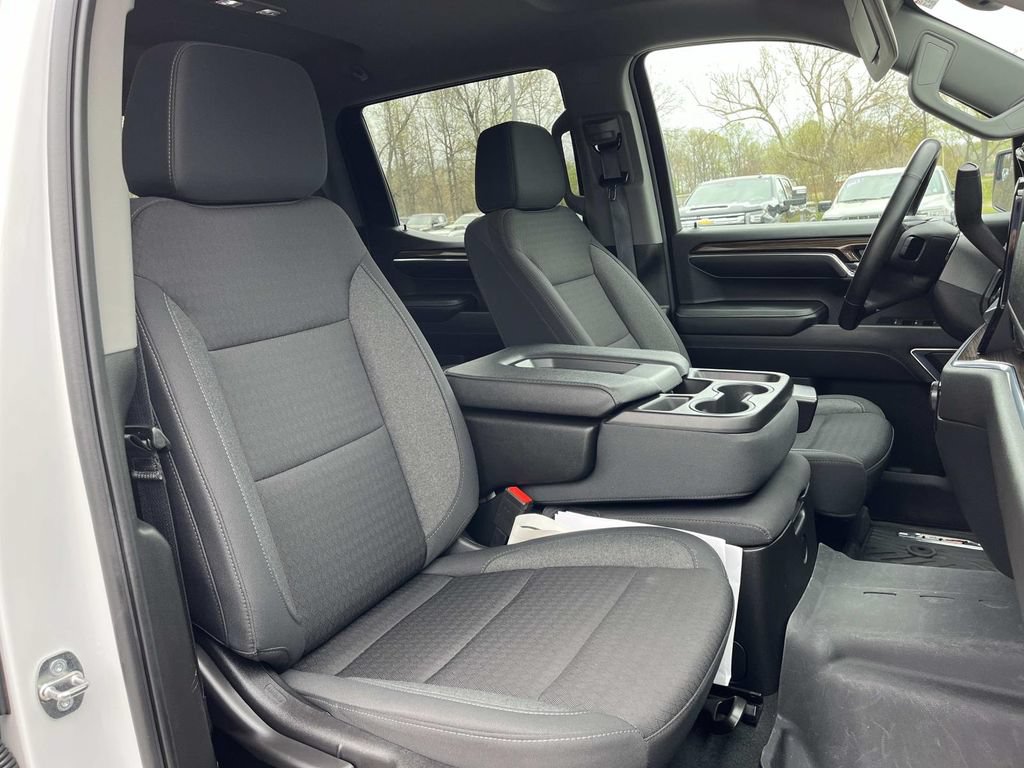 Used 2024 Chevrolet Silverado 1500 RST AWD/4WD image 24