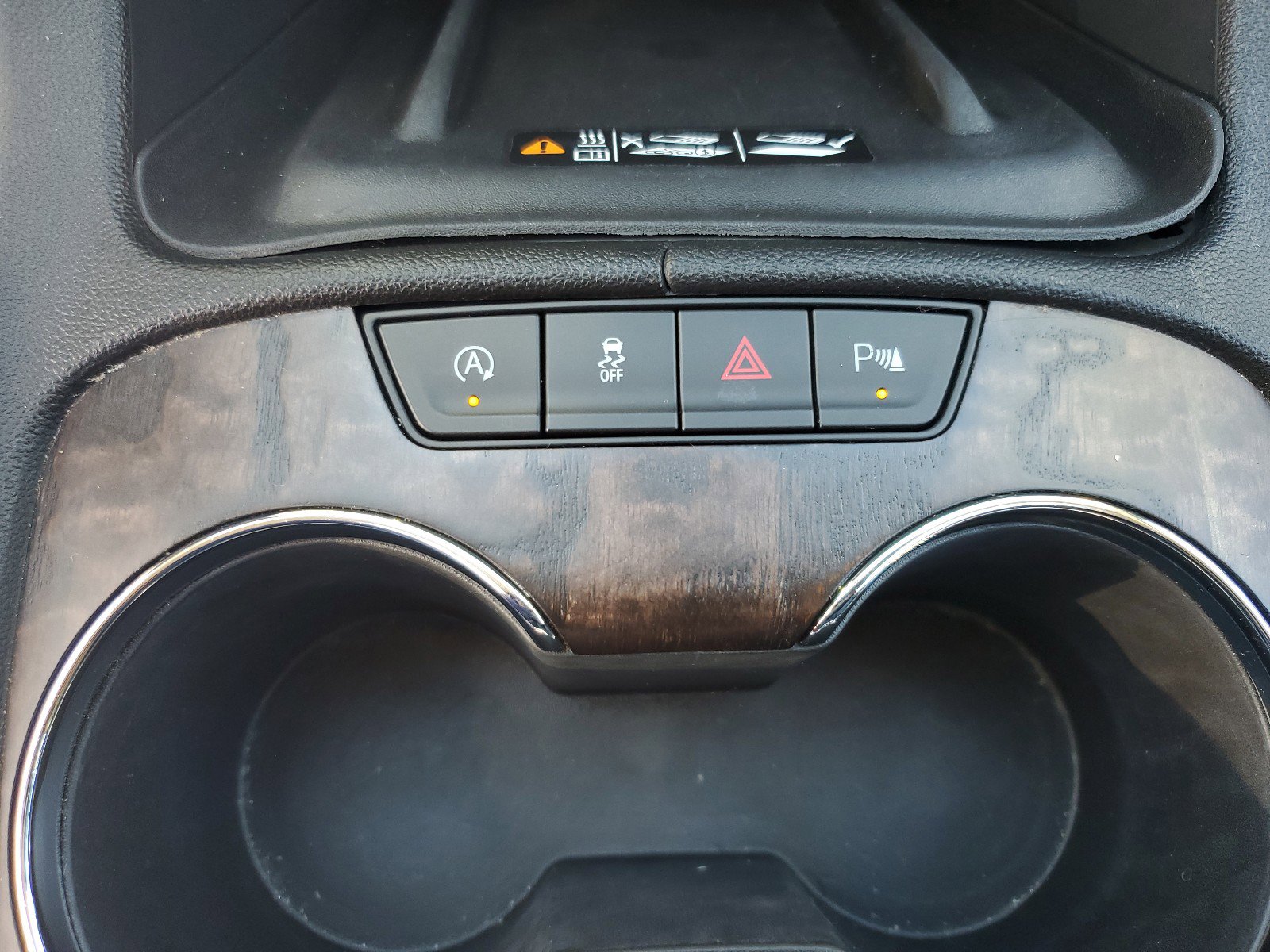 Used 2021 GMC Acadia Denali image 25