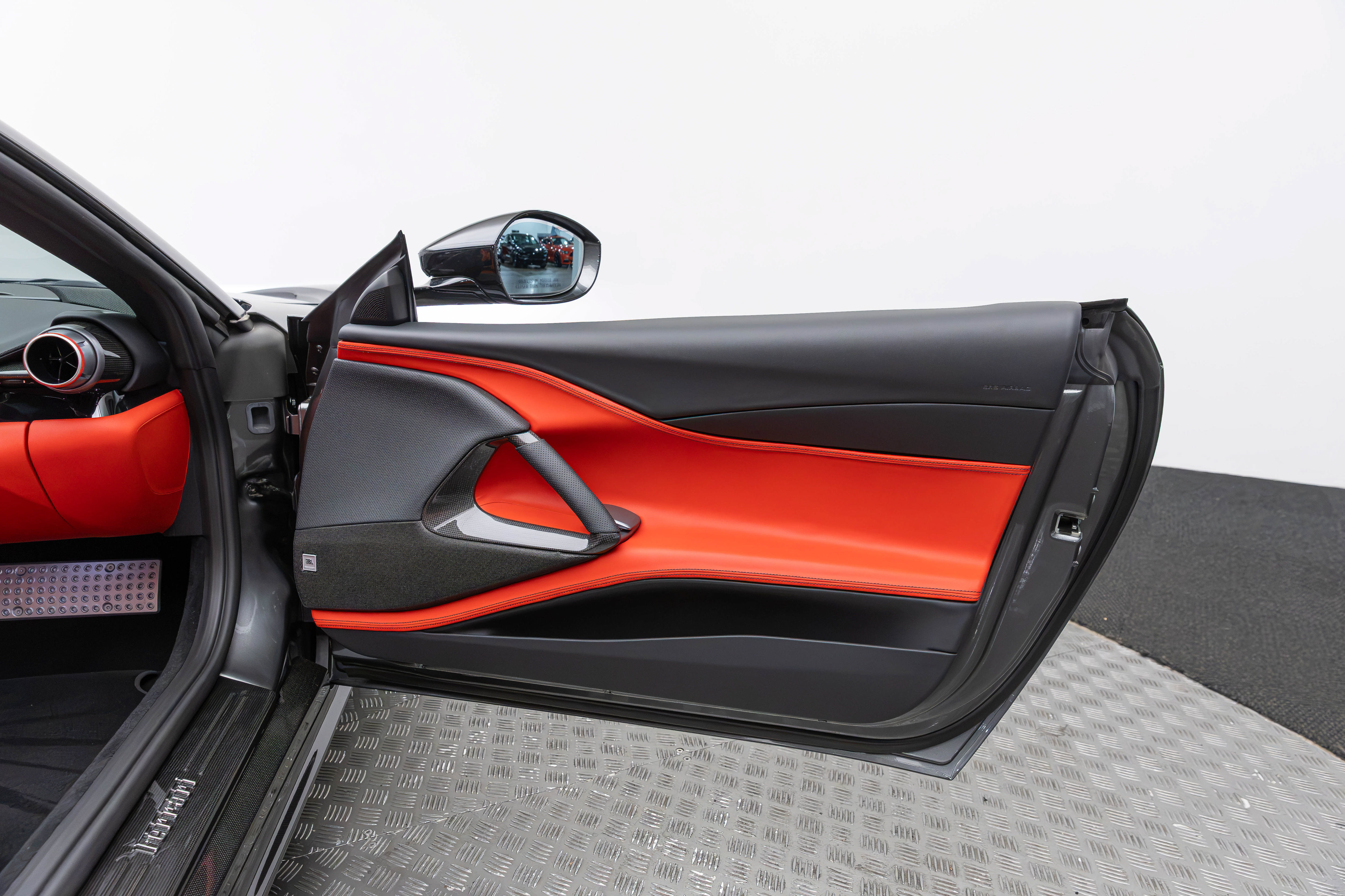 Certified 2023 Ferrari 812 GTS RWD image 37