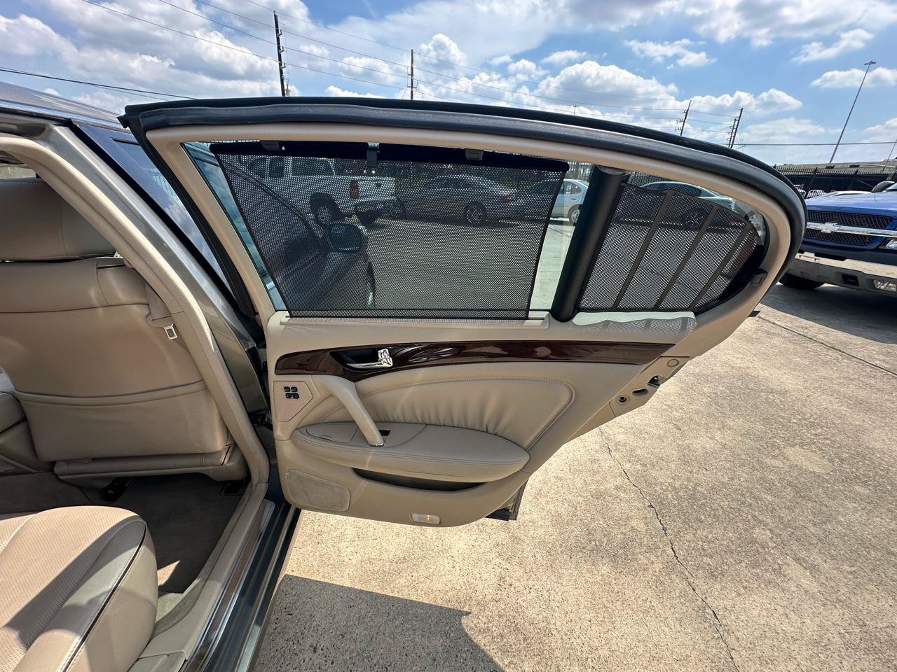 Used 2005 INFINITI Q45 w/ (P01) Premium Pkg RWD image 30