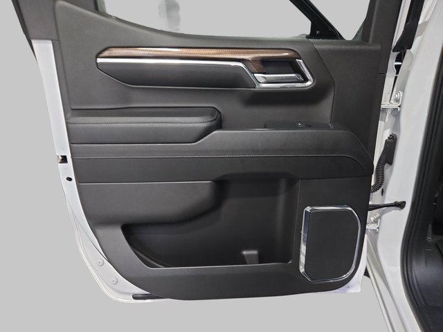 Used 2024 Chevrolet Silverado 1500 LT image 16