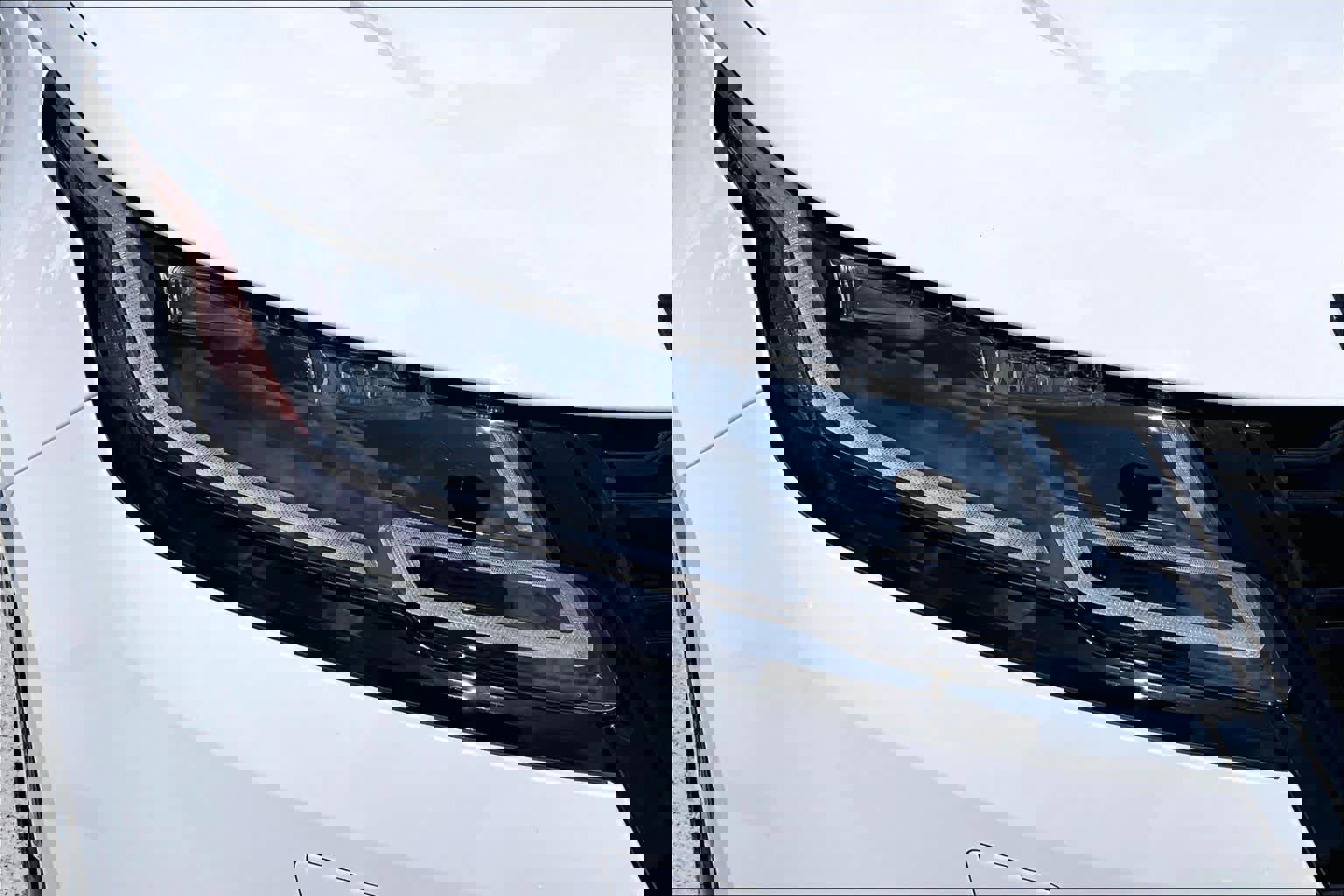 Used 2022 Land Rover Range Rover Velar R-Dynamic S AWD/4WD image 27