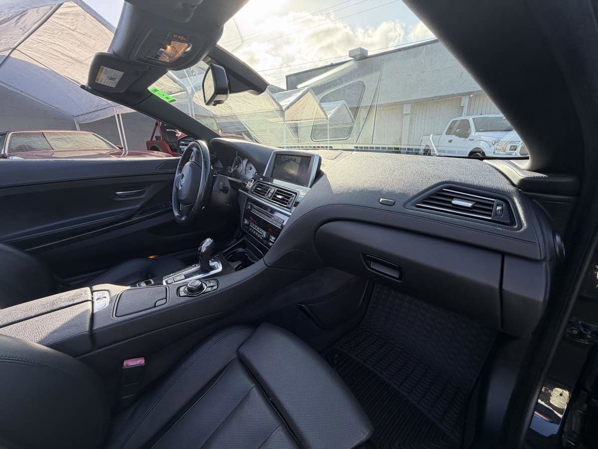 Used 2012 BMW 650i Convertible RWD image 16