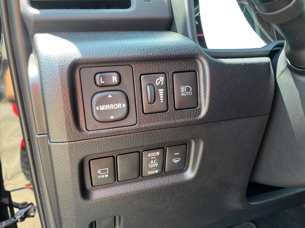 Used 2023 Toyota 4Runner TRD Off-Road Premium w/ Off Road Premium Plus Package AWD/4WD image 25