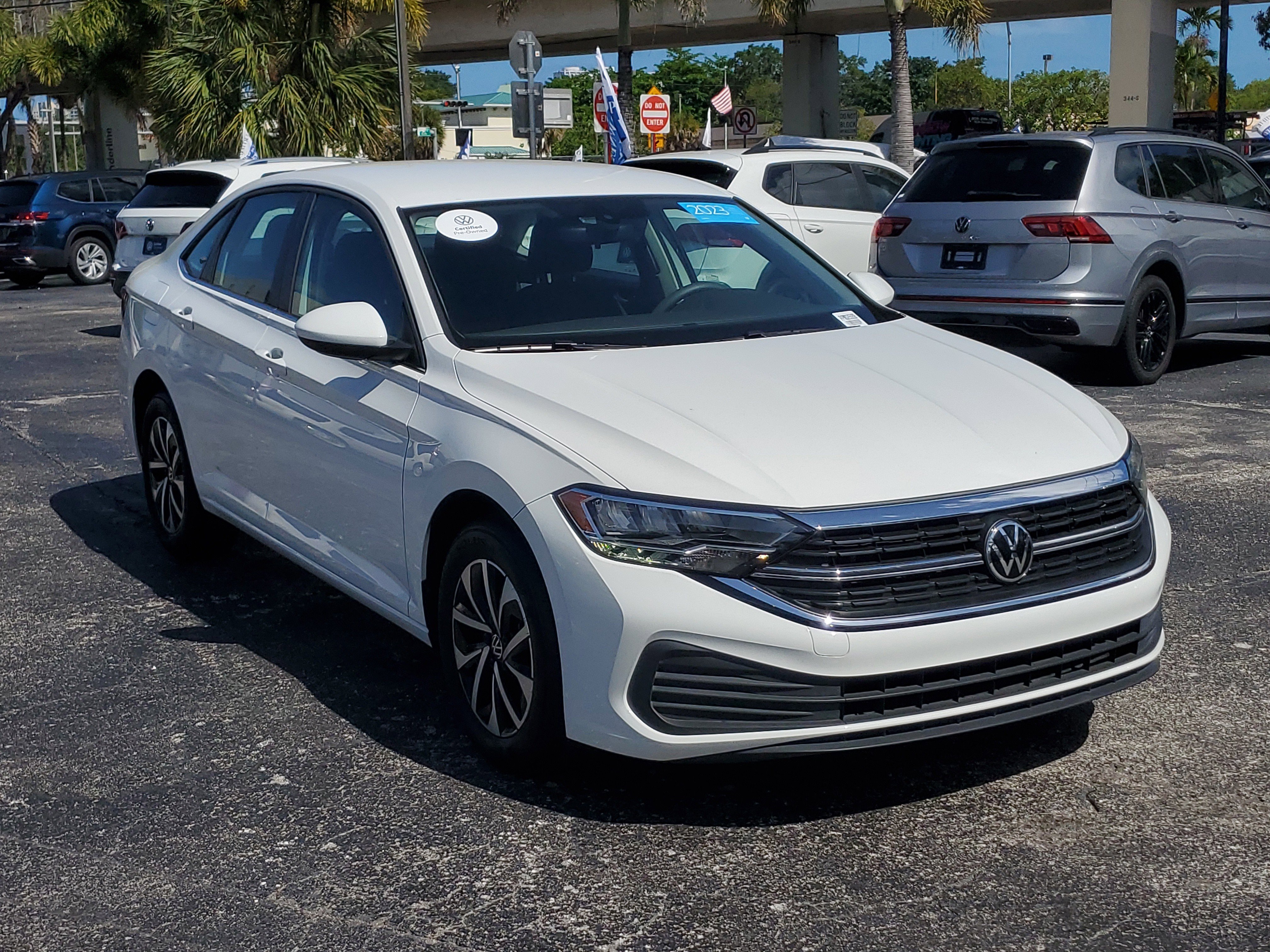 Certified 2023 Volkswagen Jetta S image 7