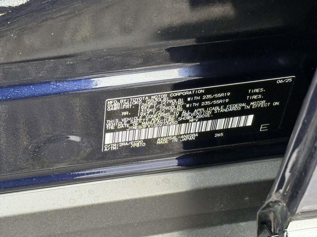 Used 2025 Toyota RAV4 XSE w/ Weather Package image 31